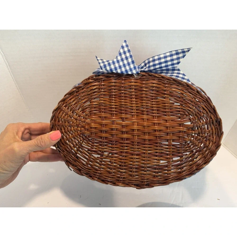 VTG Teamson 1995 Stoneware Oval Casserole Dishes with Farmhouse Wicker Basket
